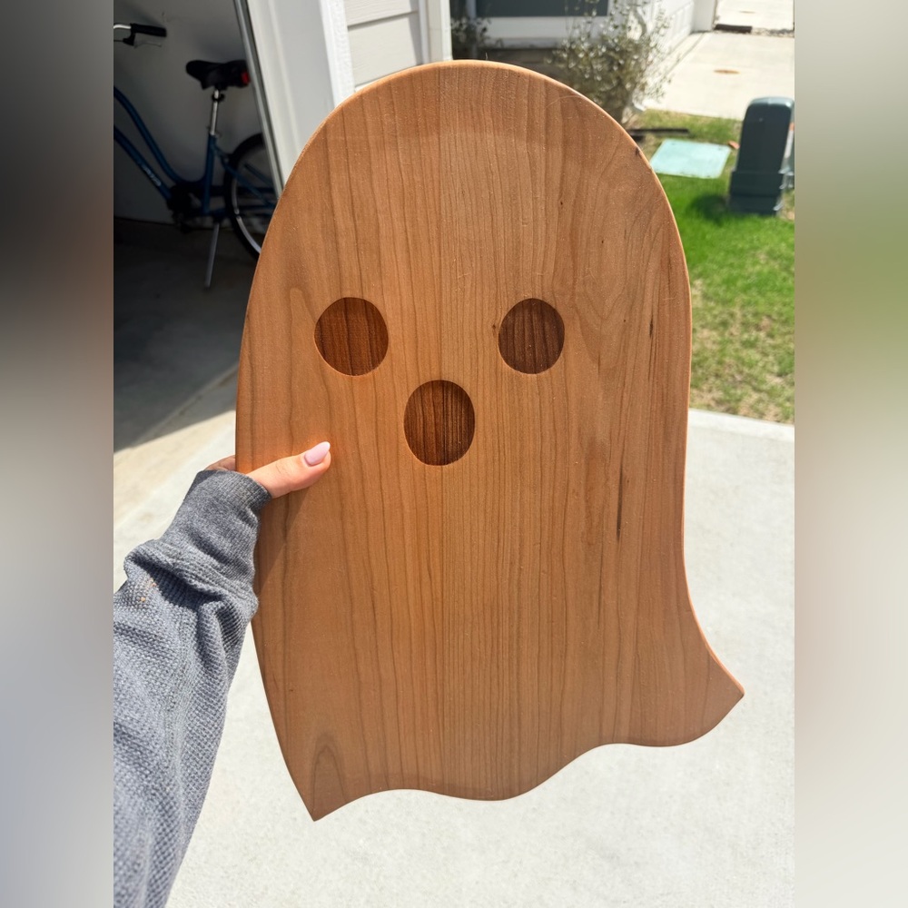 Wooden Ghost Cutting/Serving Board - Natural Wood